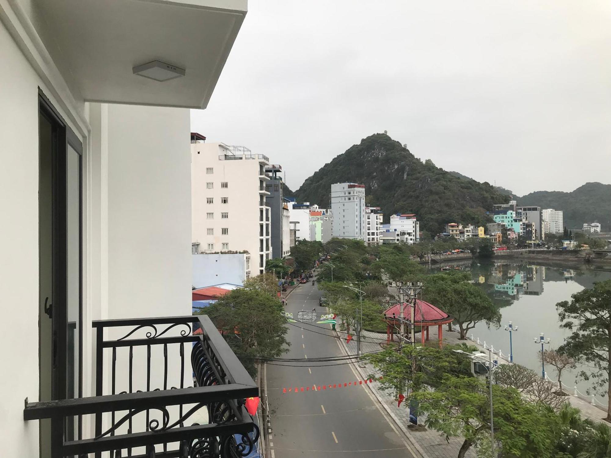Dong Khe Sau Sea Balcony Hotel מראה חיצוני תמונה