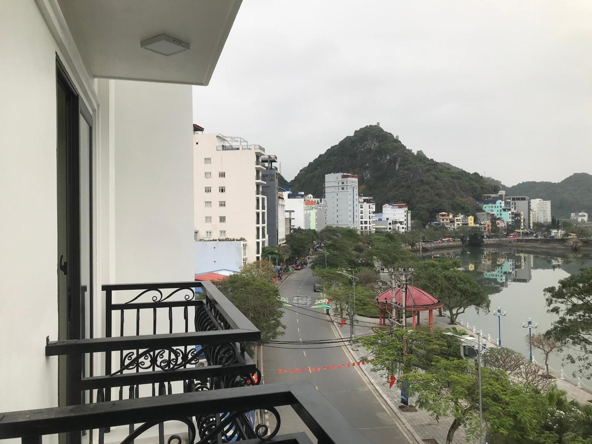 Dong Khe Sau Sea Balcony Hotel מראה חיצוני תמונה