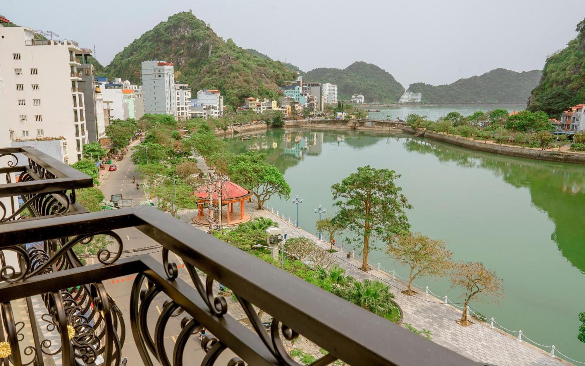 Dong Khe Sau Sea Balcony Hotel מראה חיצוני תמונה